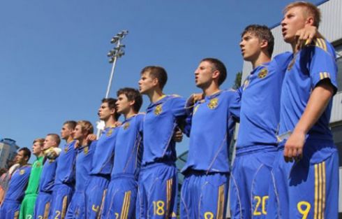 156920-ukraina-u-17-uzbekistan-6-0-kontrolnyj-match.jpg