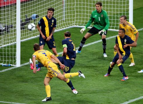 andriy_shevchenko_goal_euro_2012_vs_sweden.jpg (47.22 Kb)