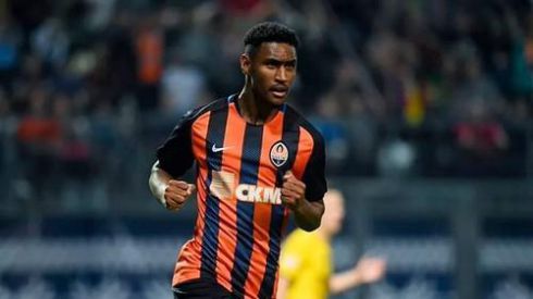 6025_tete.jpg (19.29 Kb)